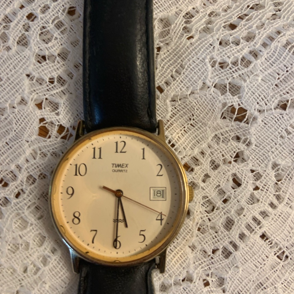 Timex Men Classic Easy Reader Watch Calendar needs battery & strap